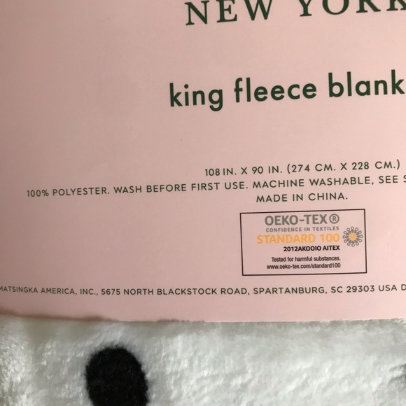 Kate Spade King Bed Fleece White Polka Dot Blanket - Picture 3 of 3